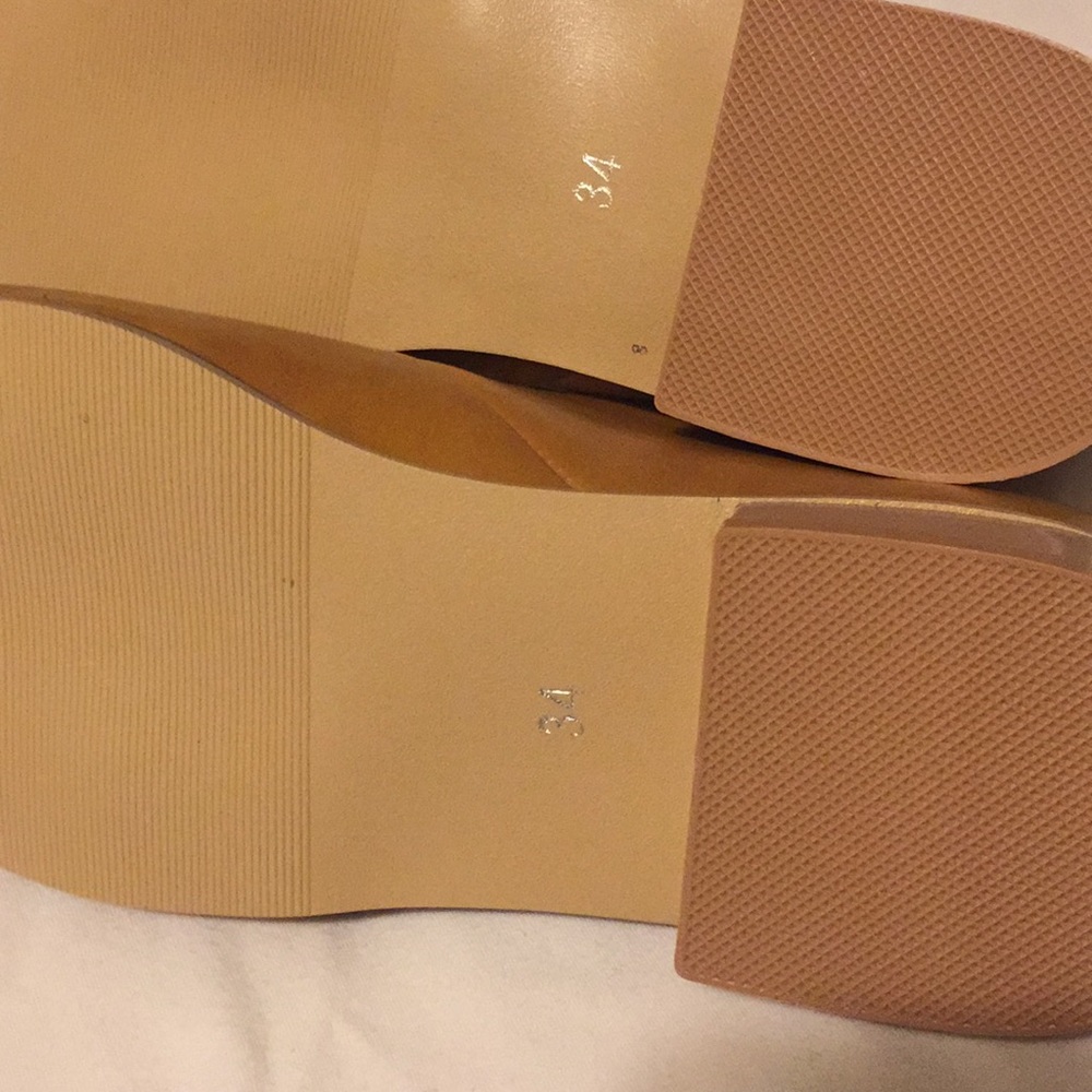Shoes - Picture 4 of 4